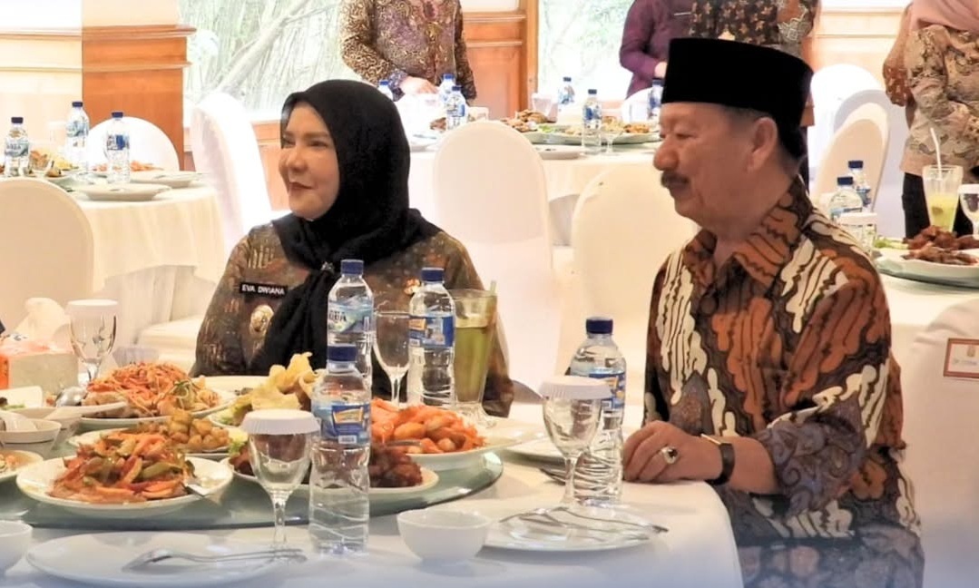 Wali Kota Bandar Lampung Eva Dwiana, Menghadiri Acara Silaturahmi Bersama Asosiasi Pengajar Hukum Tata Negara – Hukum Administrasi Negara (APHTN-HAN)