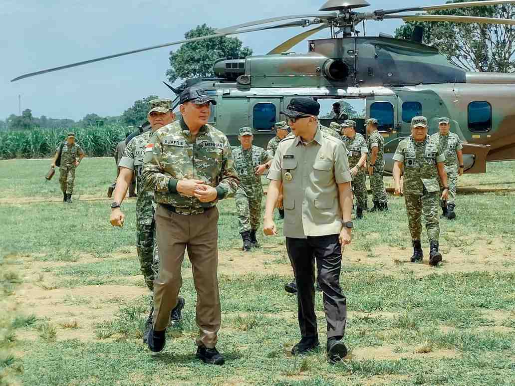 Gubernur Rahmat Mirzani Djausal Dampingi Menteri Pertahanan RI