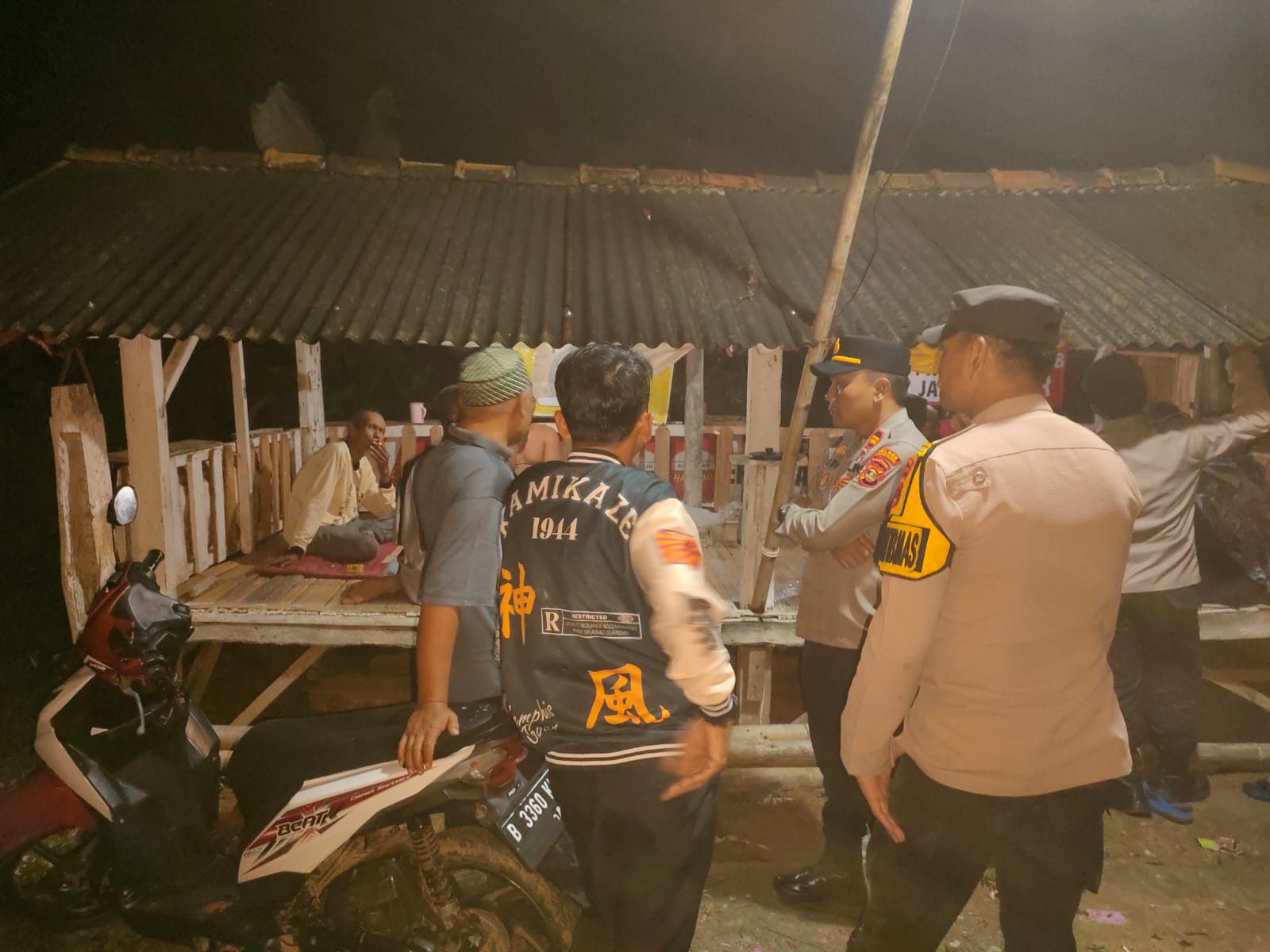 Polsek Katibung Tingkatkan Patroli dan Sambangi Pos Kamling